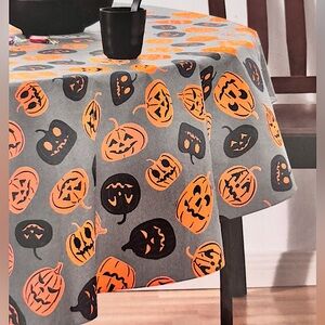 WAY to CELEBRATE Halloween Jack-O-Lantern Vinyl Tablecloth NWT